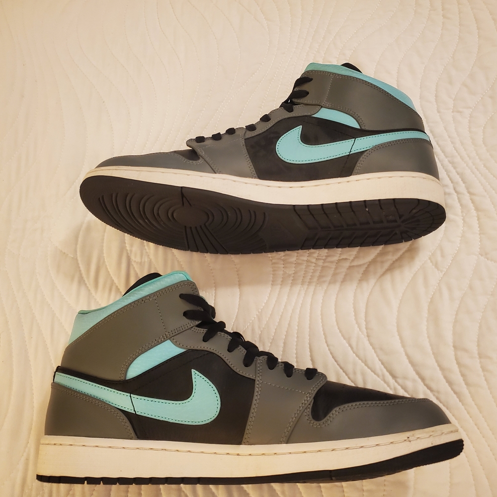 Nike‎ Air Jordan 1 Mid 'Grey Aqua'  Sneakers - Picture 2 of 8
